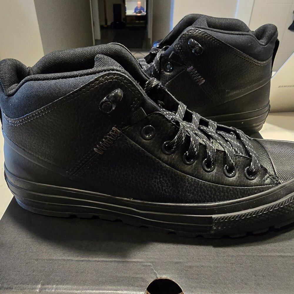 CONVERSE MENS CHUCK TAYLOR ALL STAR MALDEN STREET SNEAKER BOOT BLACK MENS 10 NEW